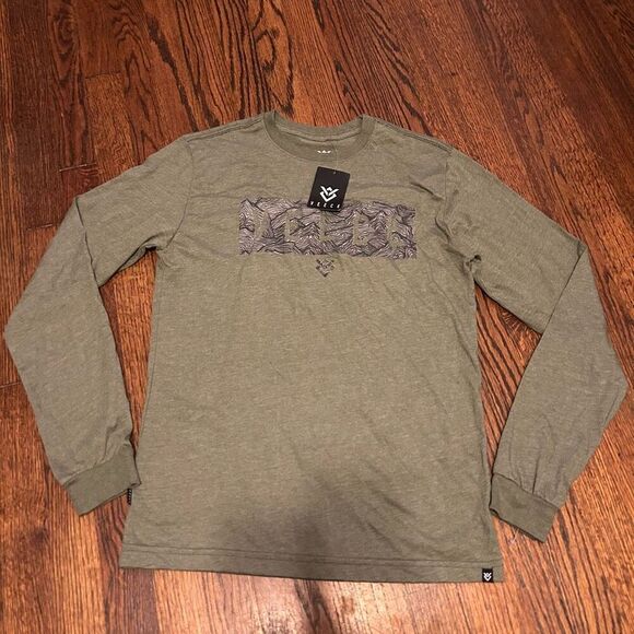 New Veece Top - Picture 1 of 3